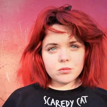 Ashlee Bentley — comedian at Craic Den Comedy Club, Dublin