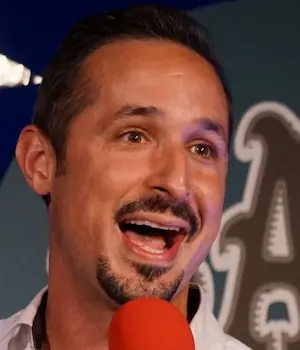Jim Elliott — comedian at Craic Den Comedy Club, Dublin