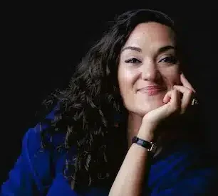 Stanela Khalil — comedian at Craic Den Comedy Club, Dublin